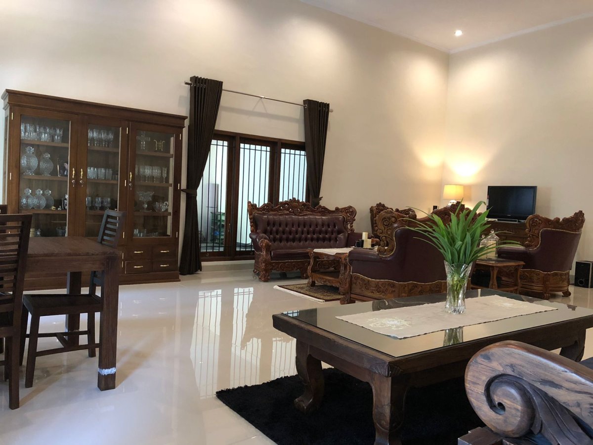Mewah Lokasi dekat 3 Wisata Alam di Kota Ngawi, Jawa Timur Full Furnished Kondisi Siap Pakai - Foto 5