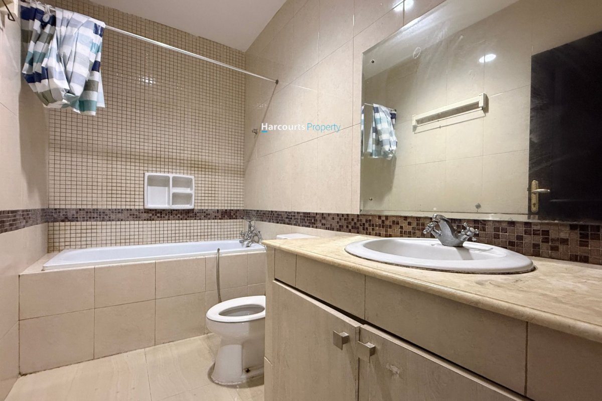 Disewakan Townhouse Klasik 2 Lantai Area Jl. Kemang Utara - Foto 7