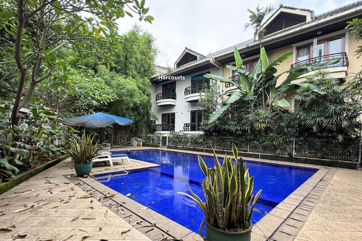 Disewakan Townhouse Klasik 2 Lantai Area Jl. Kemang Utara - Foto 8