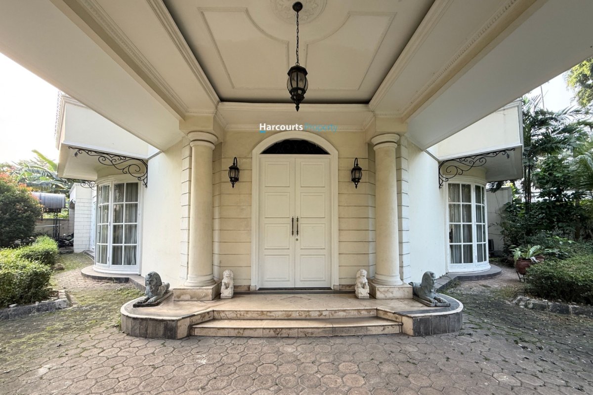 Dijual Rumah Classic European Tropical Area Jl. Sekolah Kencana Pondok Indah - Foto 3