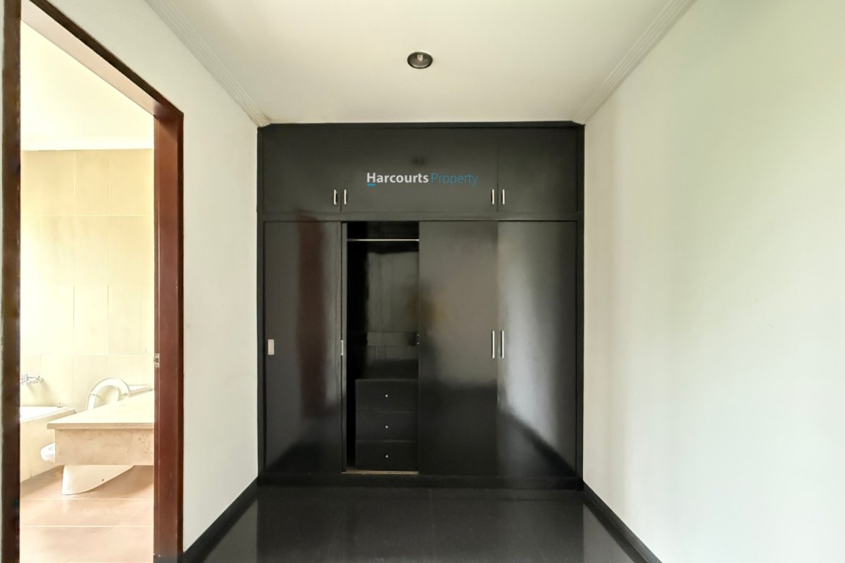 Disewakan Rumah Hunian Modern Nyaman Area Jl. Villa Hijau Pondok Indah - Foto 12