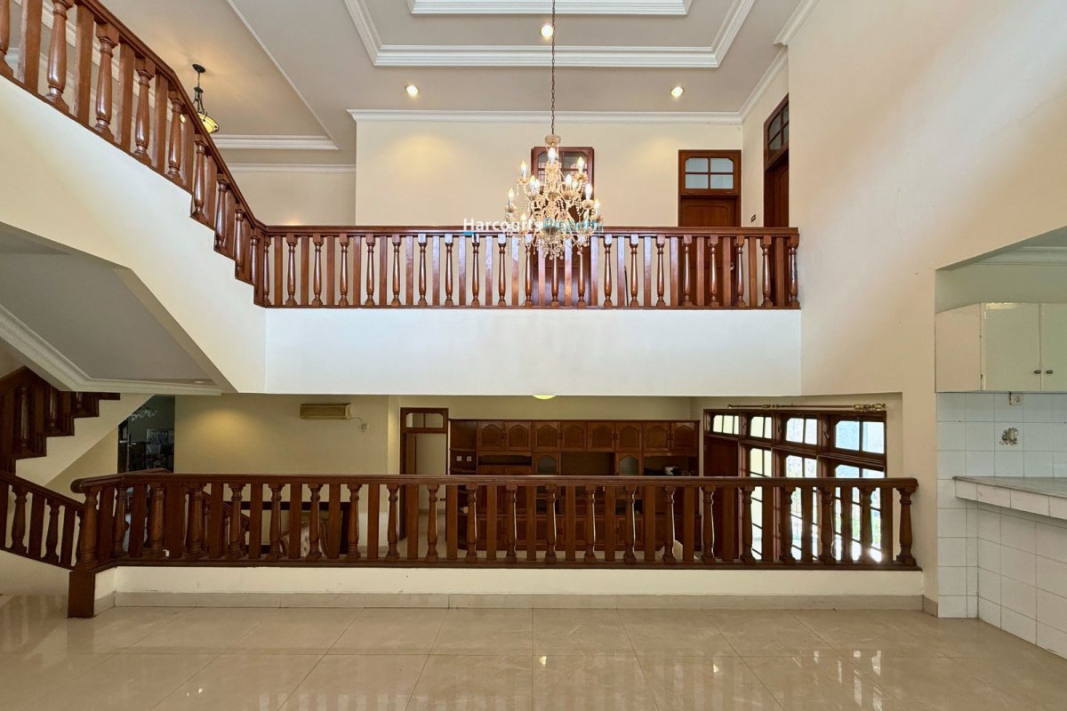 Dijual Rumah Klasik 2 Terawat Area Jl. Duta Permai Pondok Indah - Foto 10