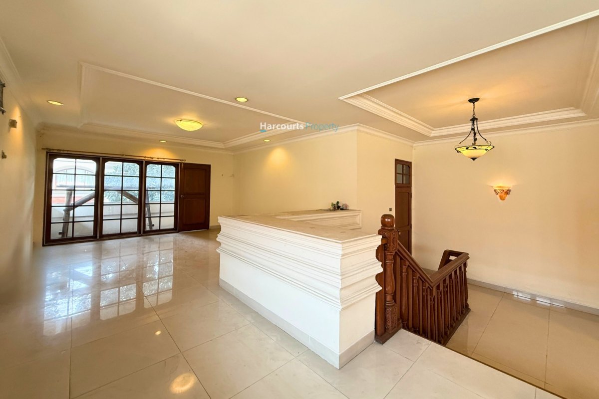 Dijual Rumah Klasik 2 Terawat Area Jl. Duta Permai Pondok Indah - Foto 11