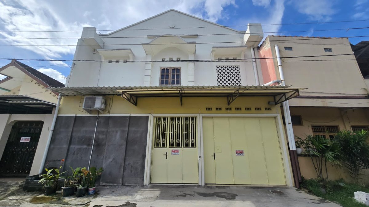 Rumah 2 Lantai Strategis Siap Huni Dekat Jalan Yos Sudarso, Serengan, Solo