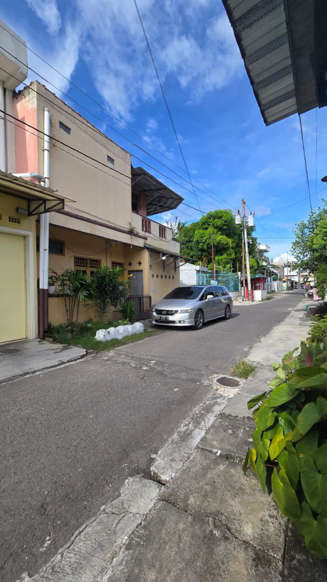 Rumah 2 Lantai Strategis Siap Huni Dekat Jalan Yos Sudarso, Serengan, Solo - Foto 2