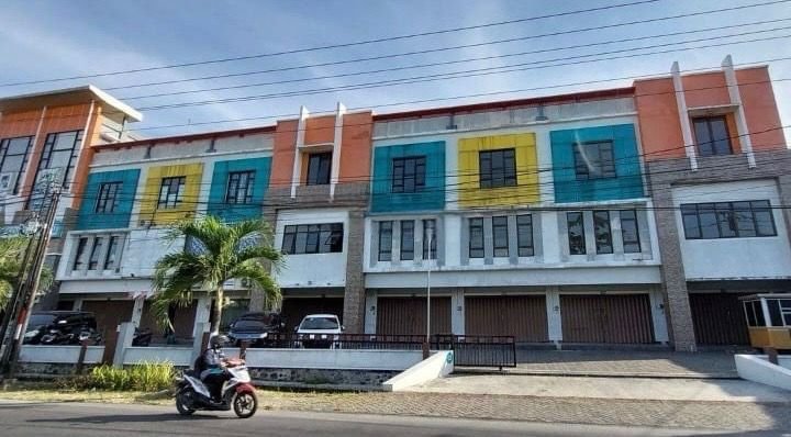 Ruko Strategis di Kompleks Bisnis Solo Baru