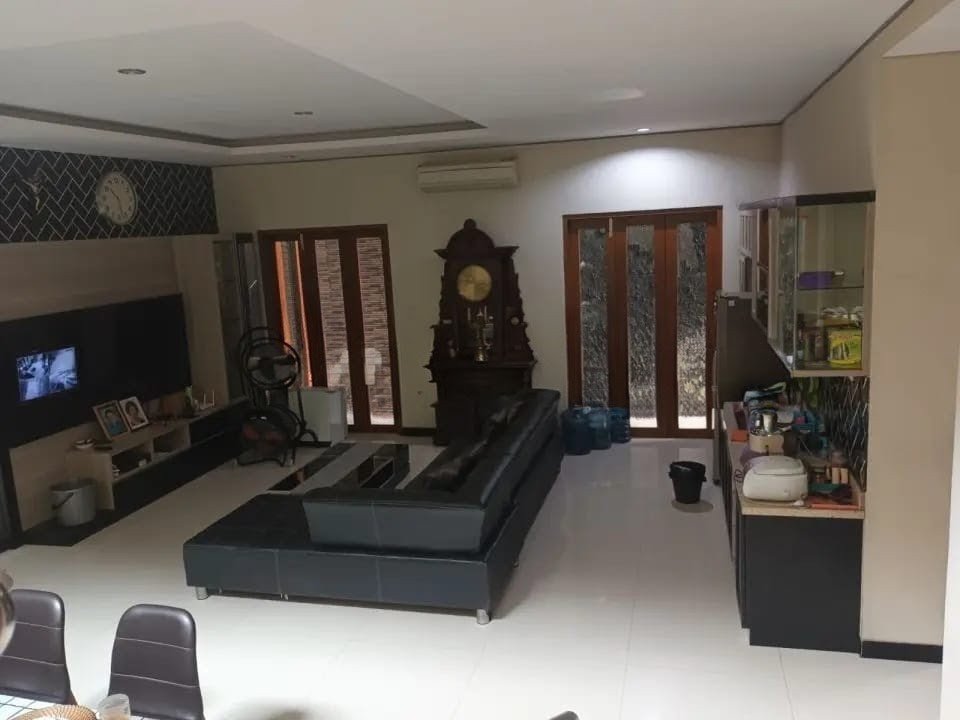 Rumah 2 Lantai Siap Pakai di Jalan Surya, Jagalan, Jebres, Solo - Foto 3