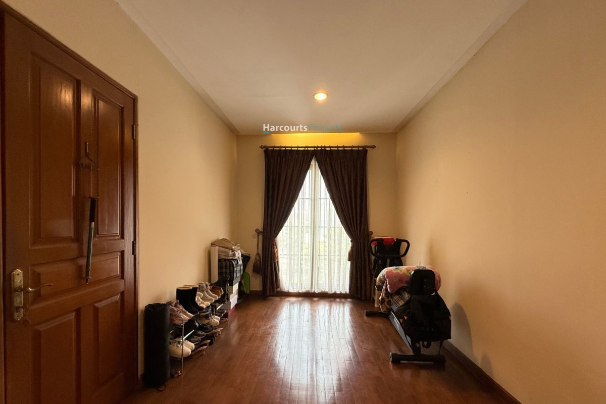 Dijual Rumah Modern Minimalis Bagus dan Terawat Lingkungan Tenang dan Asri di Pondok Indah - Foto 11