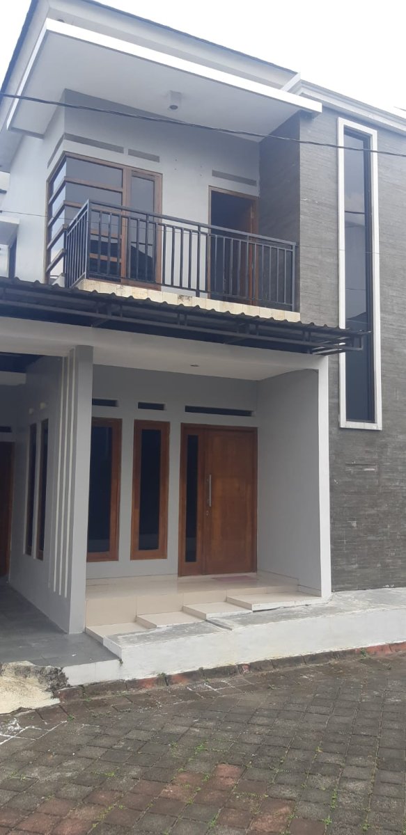 Rumah Bagus Minimalis ( semi furnish )