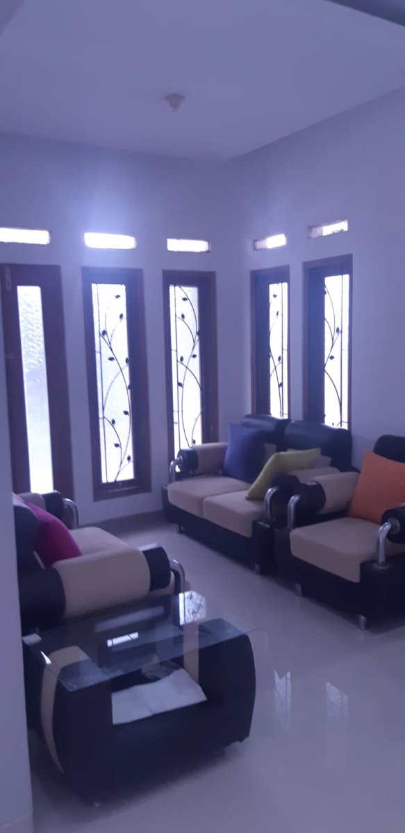 Rumah Bagus Minimalis ( semi furnish ) - Foto 9