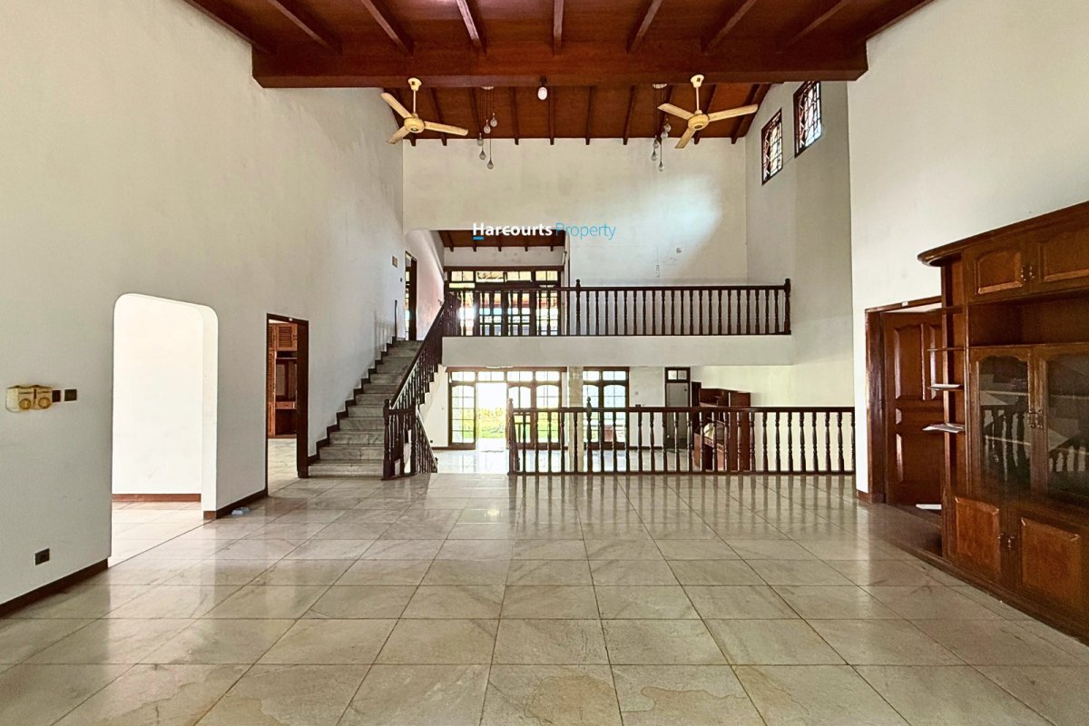 Disewakan Rumah Klasik Terawat Parkir Luas Area Jl. Bangka. - Foto 7