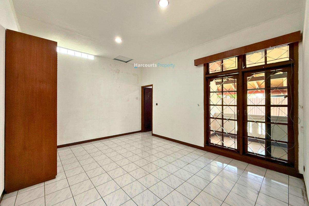 Disewakan Rumah Klasik Terawat Parkir Luas Area Jl. Bangka. - Foto 12