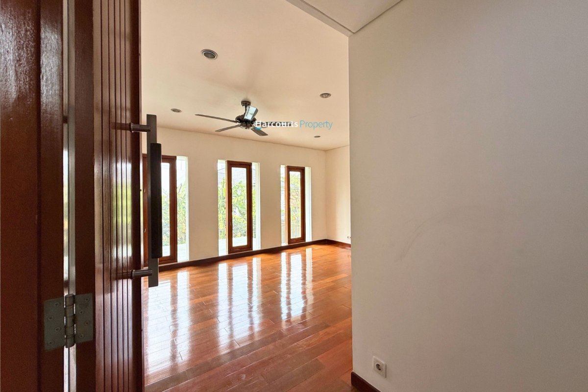 Disewakan Rumah Modern Area Jl. Mendawai Kebayoran Baru - Foto 7