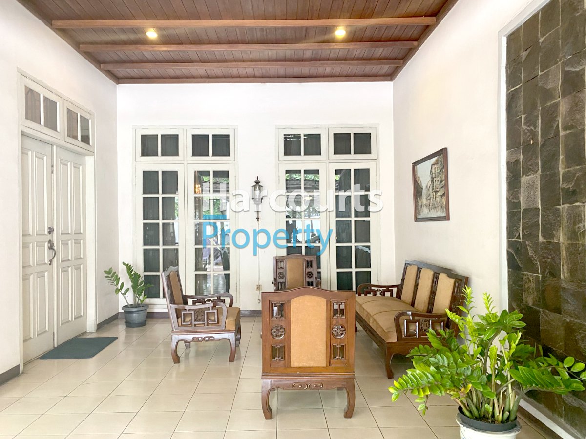 Dijual TURUN HARGA Rumah Lama Layak Huni dan Masih Sangat Terawat Area Jl. Bangka - Foto 2