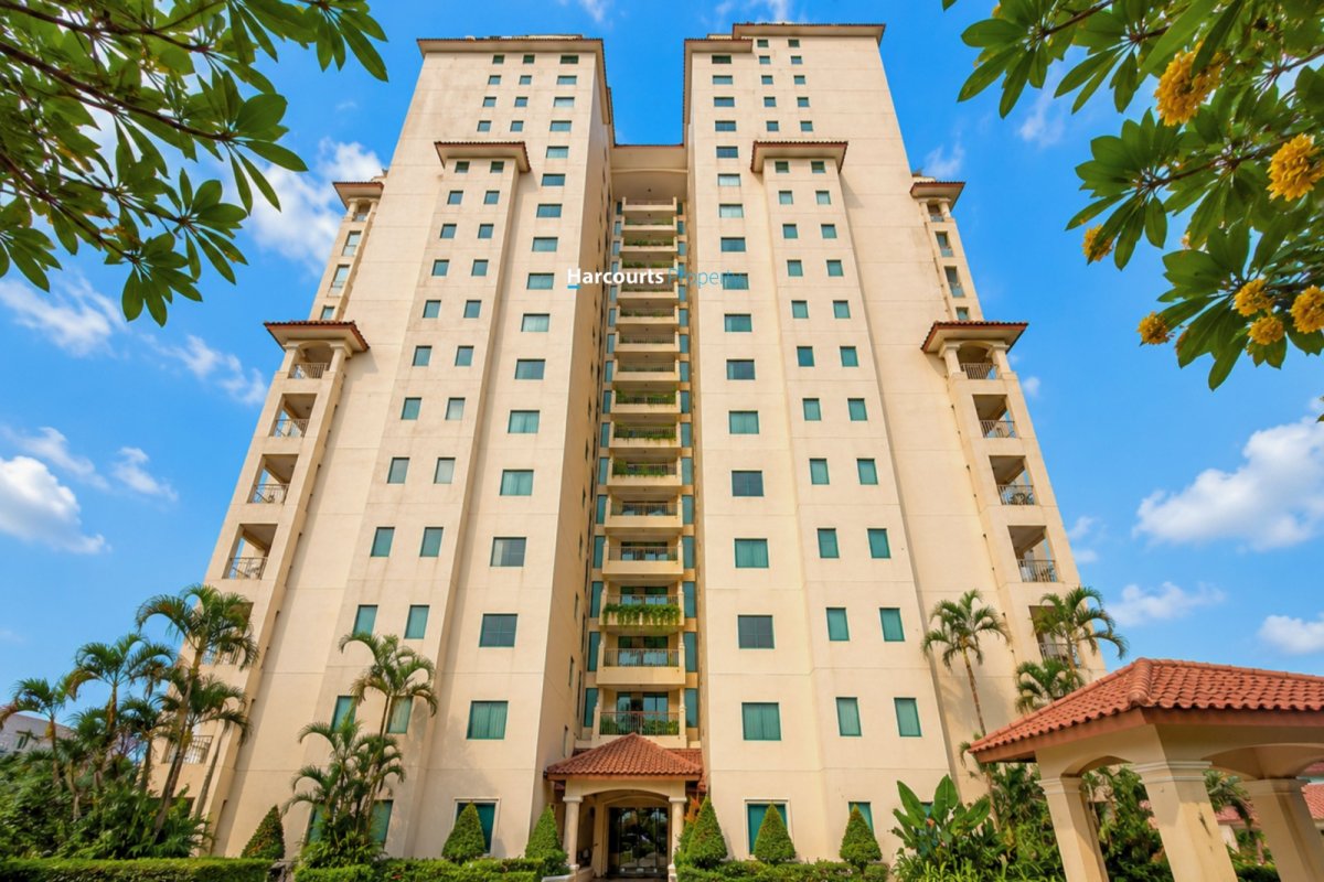 Dijual Unit Apartemen Golf Hills 3BR Brand New Renovated Pondok Indah