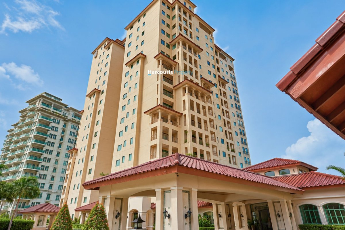 Dijual Unit Apartemen Golf Hills 3BR Brand New Renovated View Golf Court Pondok Indah