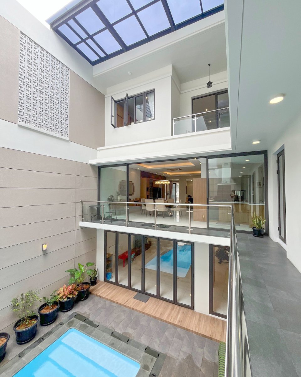 Dijual Rumah Newly Renovated Modern Tropical Exclusive Area Mega Kuningan - Foto 2