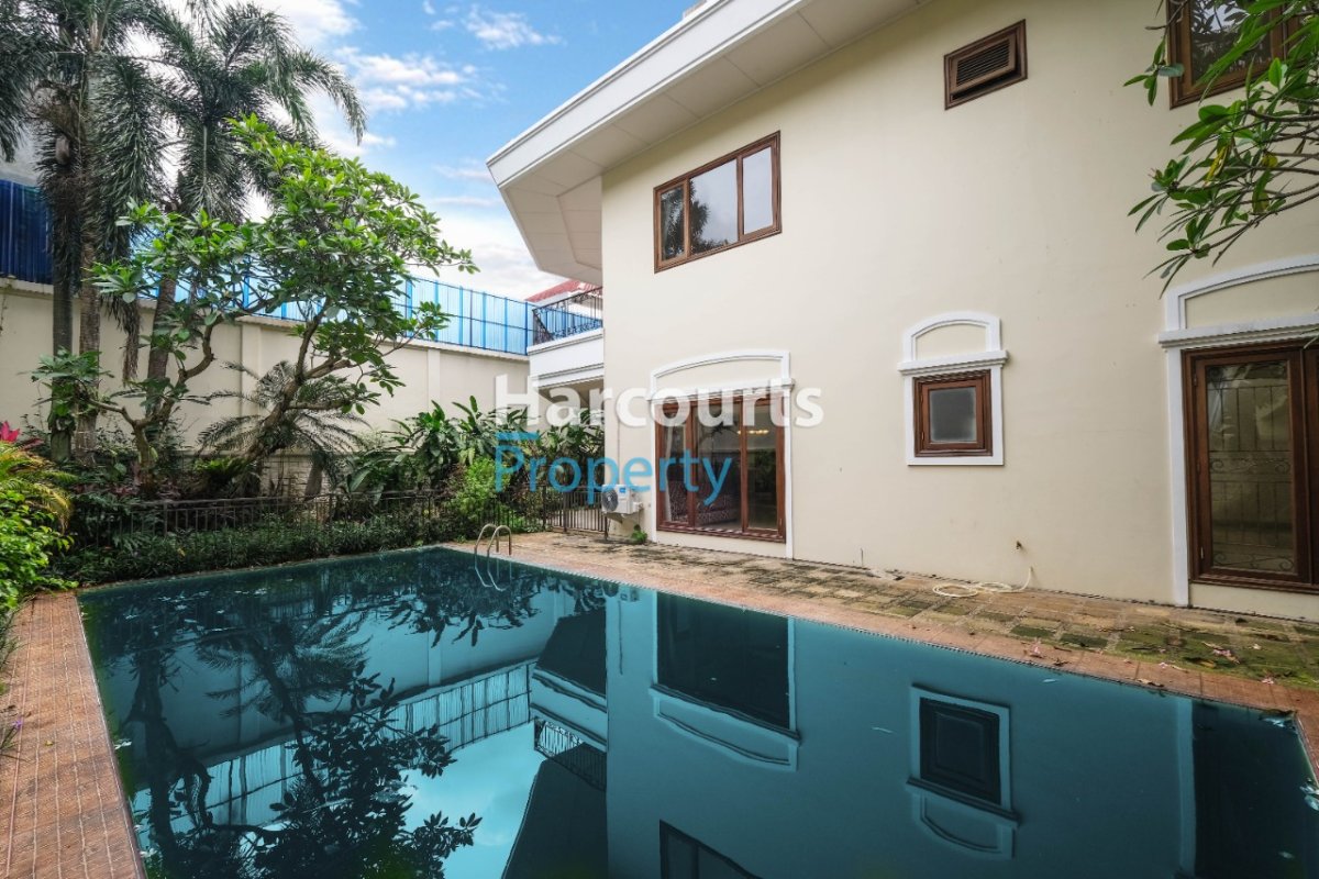 Disewakan Rumah Hunian Mewah Kawasan Elite Dekat Sekolah Internasional JIS Terogong, Area Pondok Indah - Foto 5