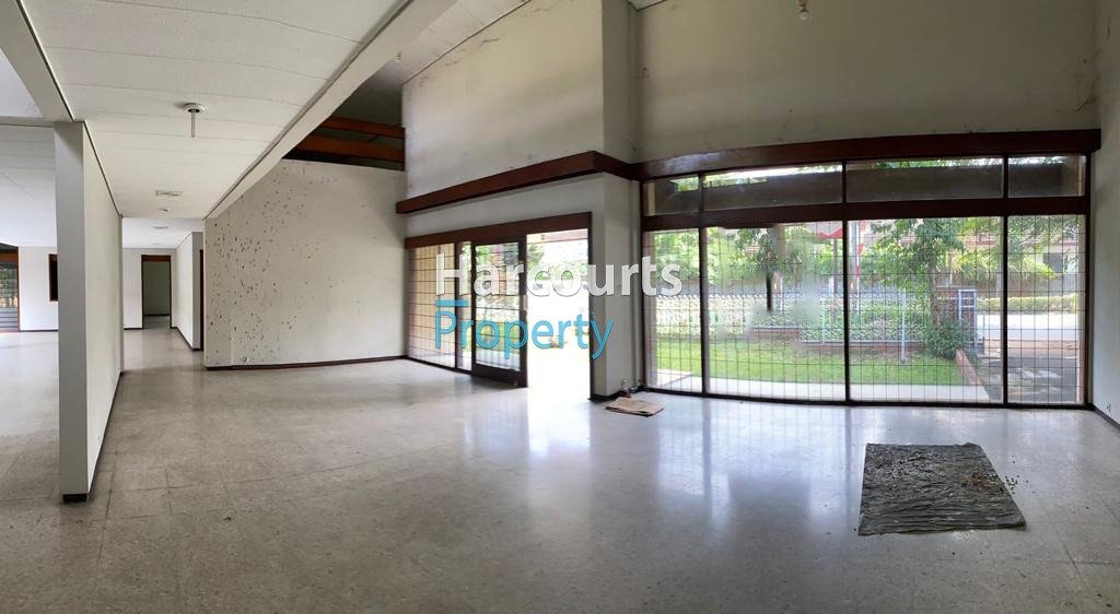 Dijual Rumah Lama Hitung Tanah Area Jaya Mandala, Kuningan - Foto 4