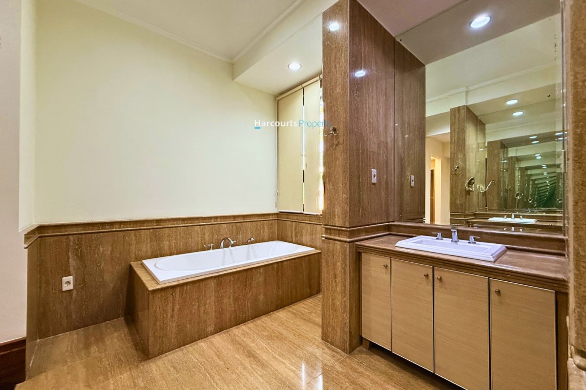 Disewakan Rumah Hunian Modern Nyaman Area Jl. Gaharu Cipete