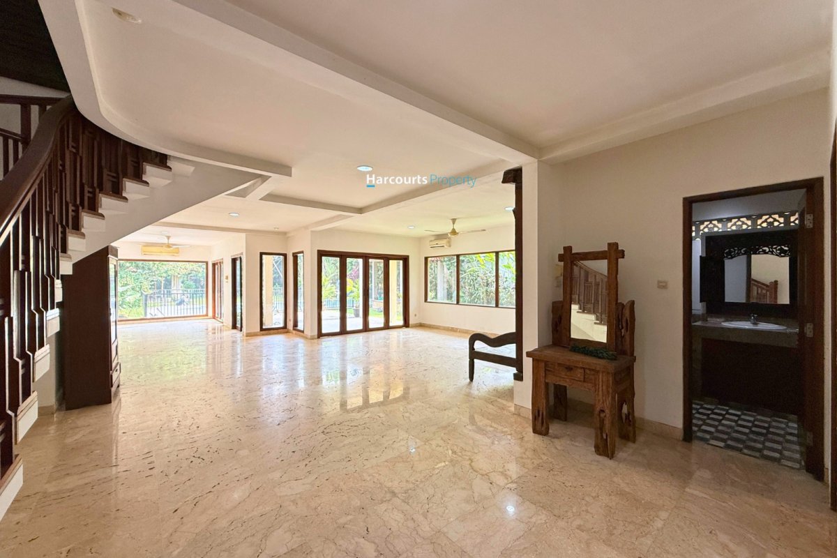 Disewakan Rumah Klasik Tropikal Etnik Area Jl. H. Abu Cipete - Foto 2