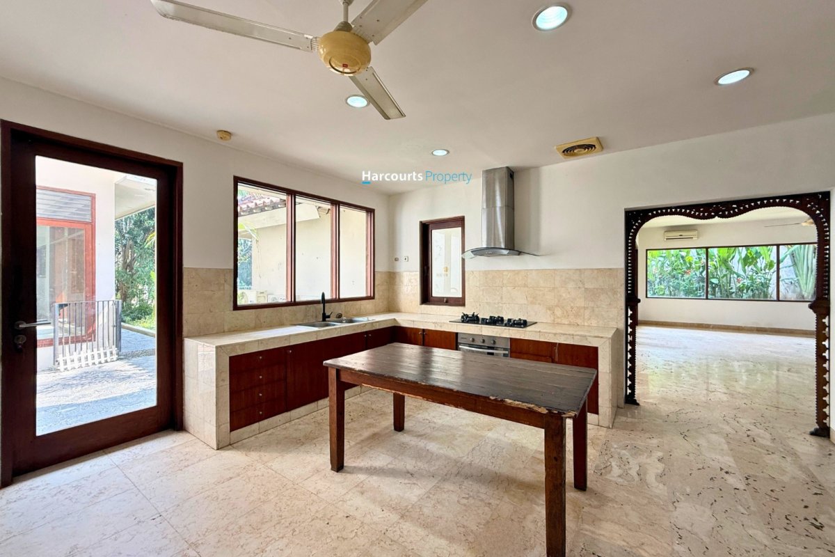 Disewakan Rumah Klasik Tropikal Etnik Area Jl. H. Abu Cipete - Foto 4
