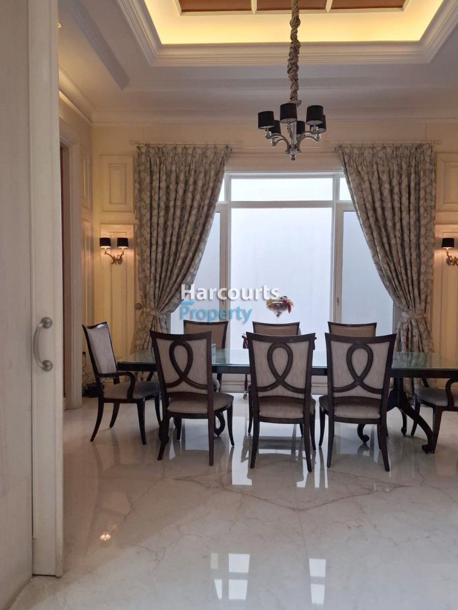 Dijual Rumah American Classic Bagus dan Terawat Jl. Situbondo, Menteng - Foto 5