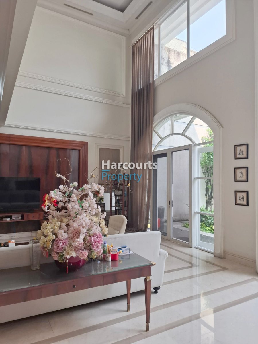Dijual Rumah American Classic Bagus dan Terawat Jl. Situbondo, Menteng - Foto 8