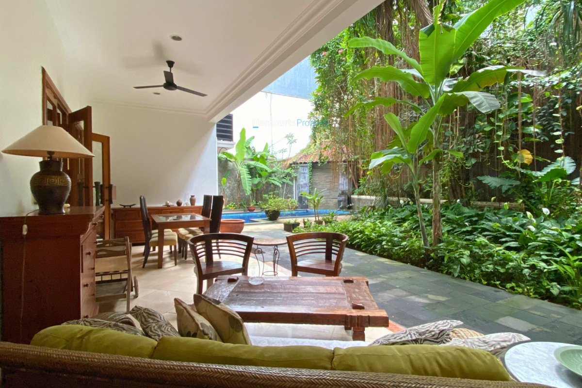 Disewakan Rumah Modern Classic Area Jl. Puri Mutiara Cipete - Foto 9