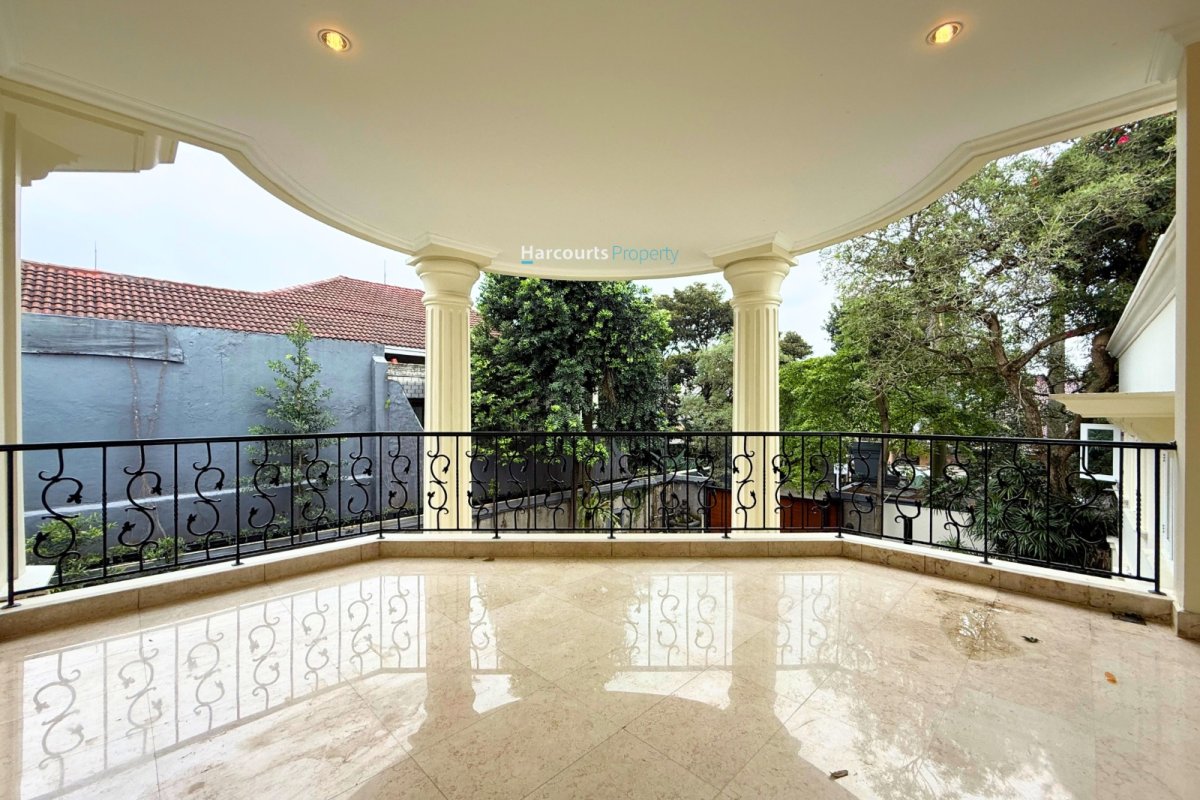 Disewakan Rumah European Classic Area Jl. Jeruk Purut - Foto 10