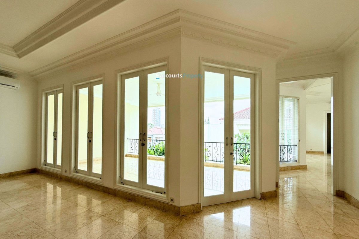 Disewakan Rumah European Classic Area Jl. Jeruk Purut - Foto 13