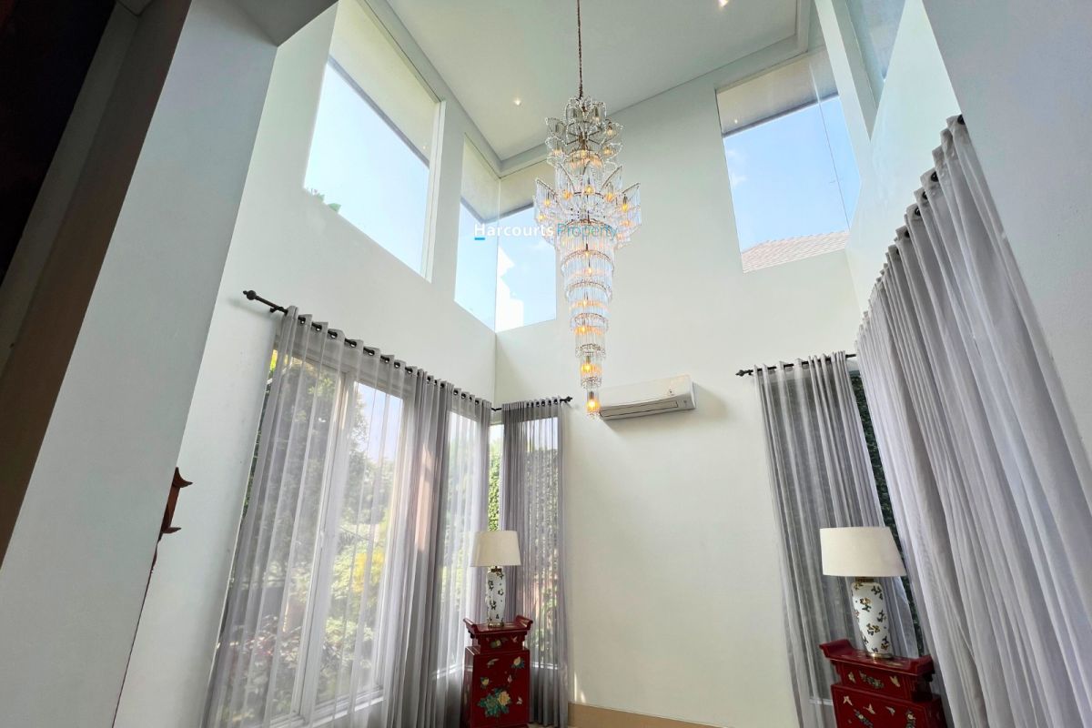 Disewakan Rumah Modern Ethinc Lingkungan Tenang dan Asri di Pondok Indah - Foto 4
