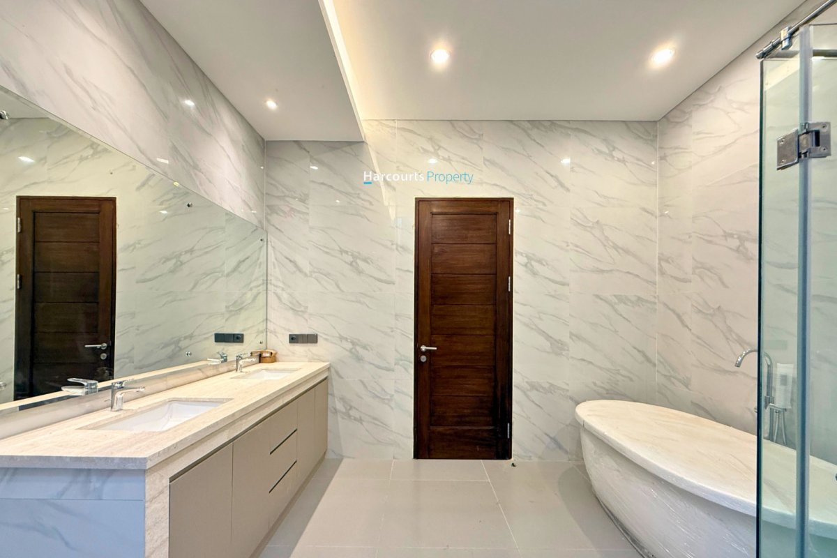 Disewakan Rumah Brand New Modern American Area Jl. Tampak Siring Cipete - Foto 8