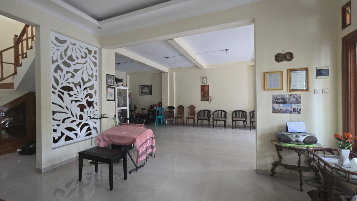 Rumah Mewah Siap Huni di Perumahan Elite Fajar Indah, Solo - Foto 2