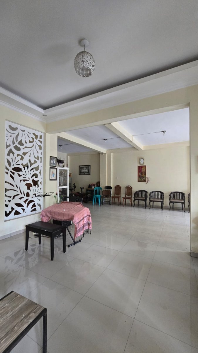Rumah Mewah Siap Huni di Perumahan Elite Fajar Indah, Solo - Foto 5
