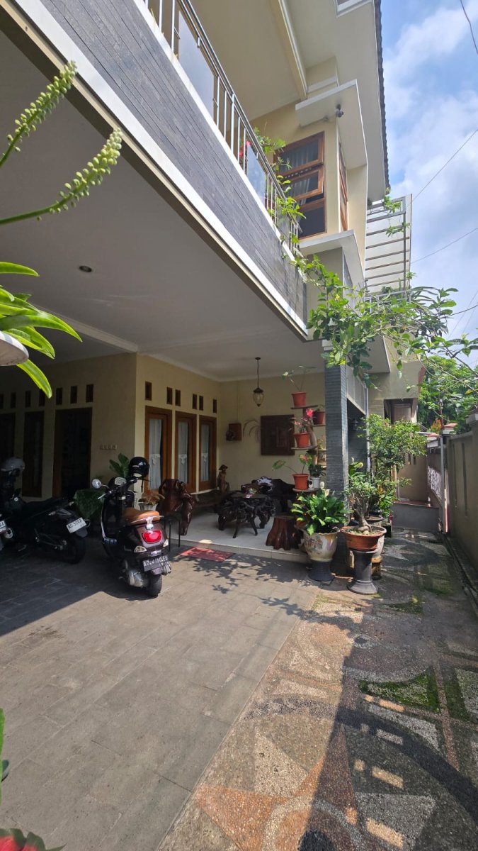 Rumah Mewah Siap Huni di Perumahan Elite Fajar Indah, Solo - Foto 8