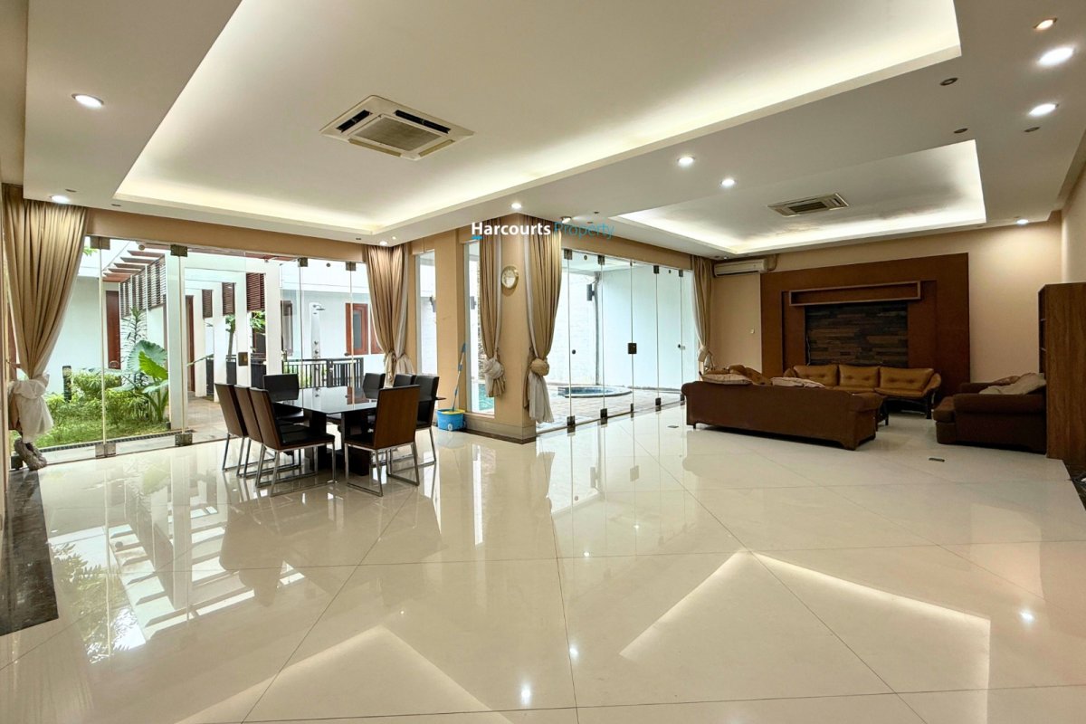 Disewakan Rumah Modern Tropical Jl. Sekolah Duta, Pondok Indah - Foto 3