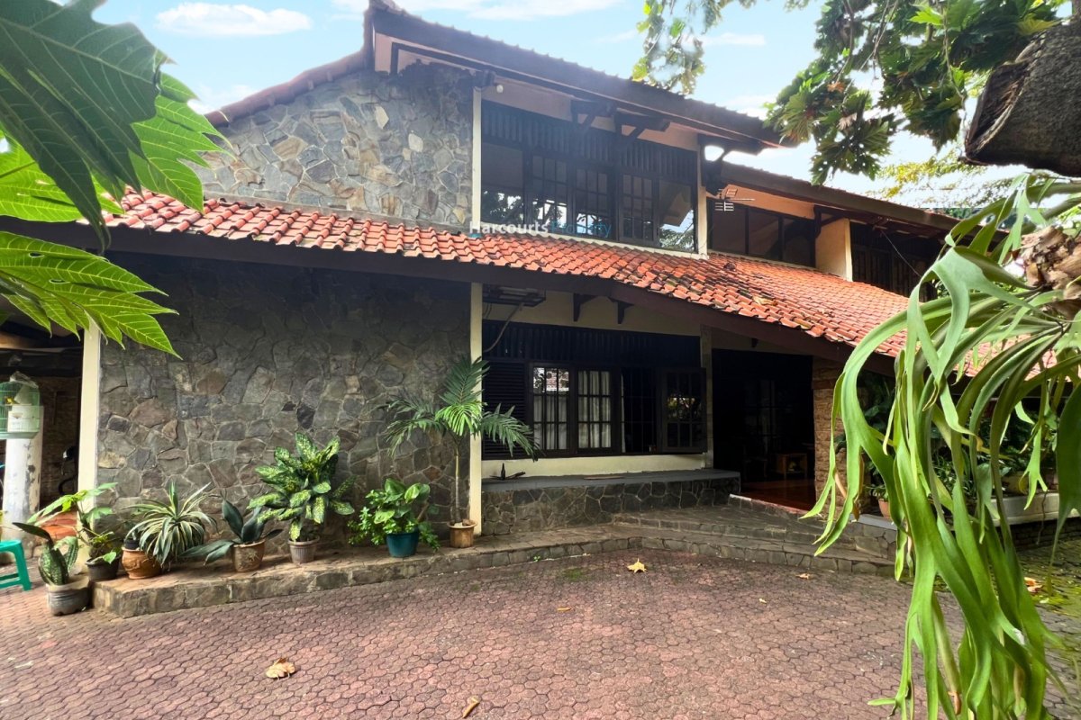 Rumah Klasik Hook di Kalibata - Foto 7