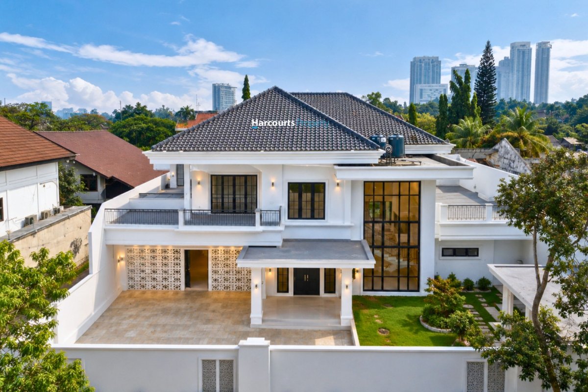 Dijual Rumah Brand New American Classic On Progress Condition Area Jl. Kemang Timur