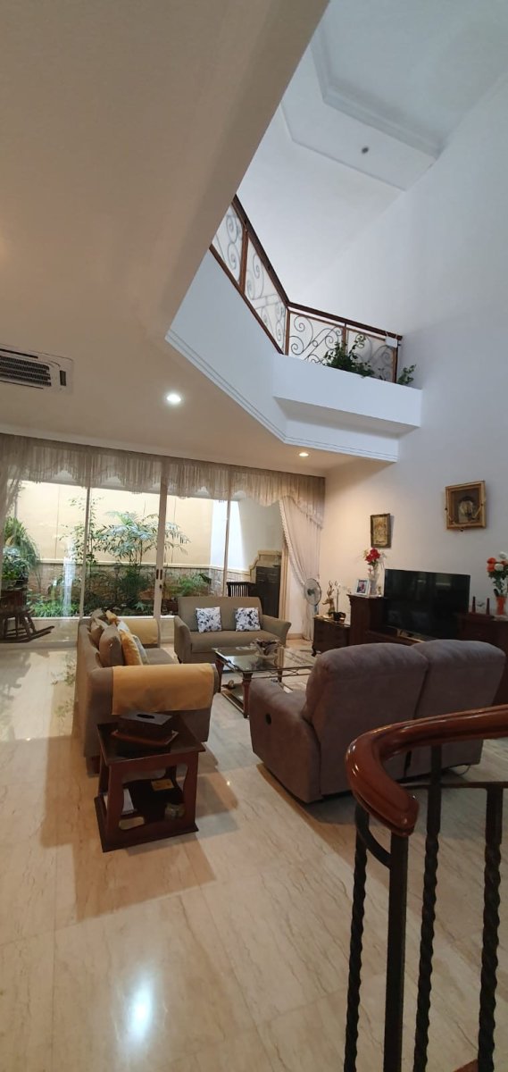 Rumah Klasik Mewah di Pondok Indah - Foto 7