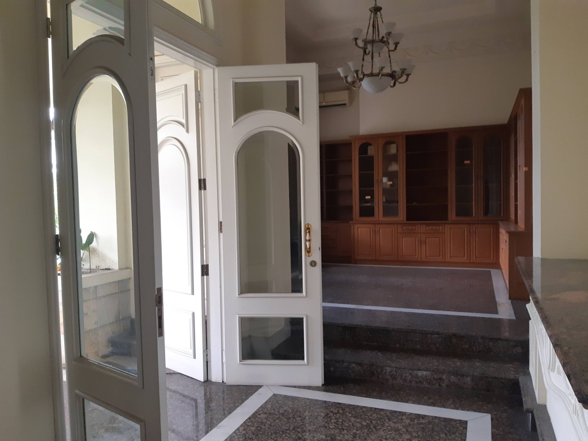 Rumah Mewah Area Elite di Pondok Indah