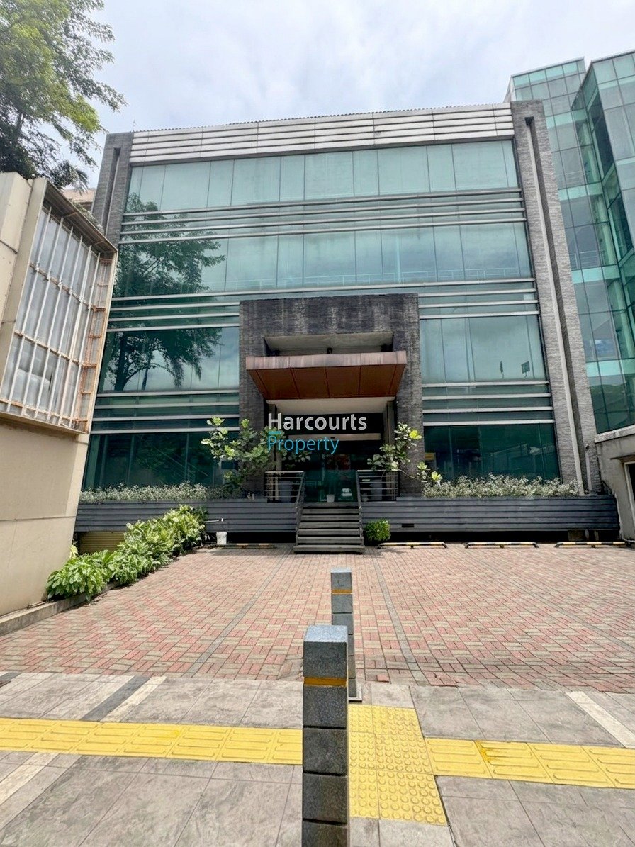 Dijual Gedung 4,5 Lantai Lokasi Strategis Dekat dari Senopati Area Kebayoran Baru