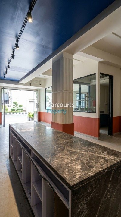 Disewakan Tempat Usaha Komersial Area Cocok Untuk Kantor dan Tempat Usaha di Kebayoran Baru - Foto 3