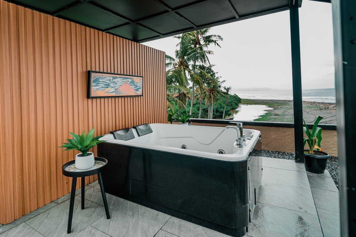 LUXURY BEACHFRONT VILLA DI GIANYAR - BALI - Foto 8