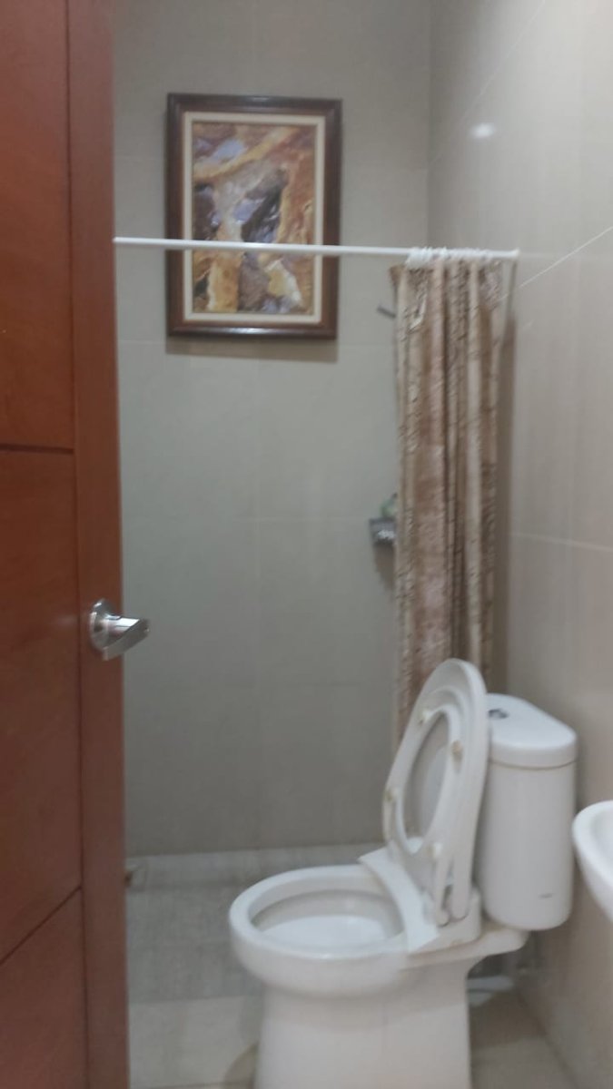Rumah Mewah Full Furnished 2,5 Lantai di Colomadu, Solo Elegan, Luas & Siap Huni - Foto 10
