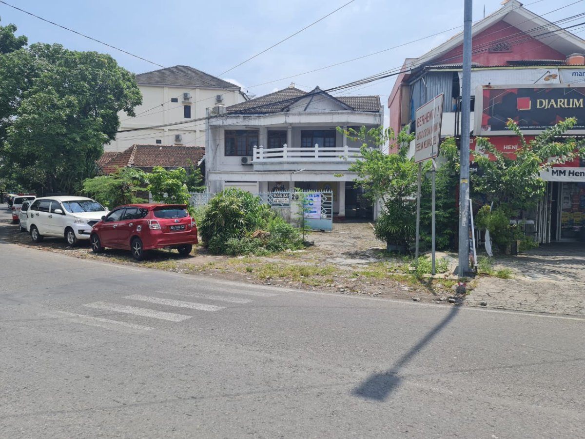 Rumah Strategis 2 Lantai Dekat Jl. Slamet Riyadi, Purwosari, Laweyan, Solo - Foto 3