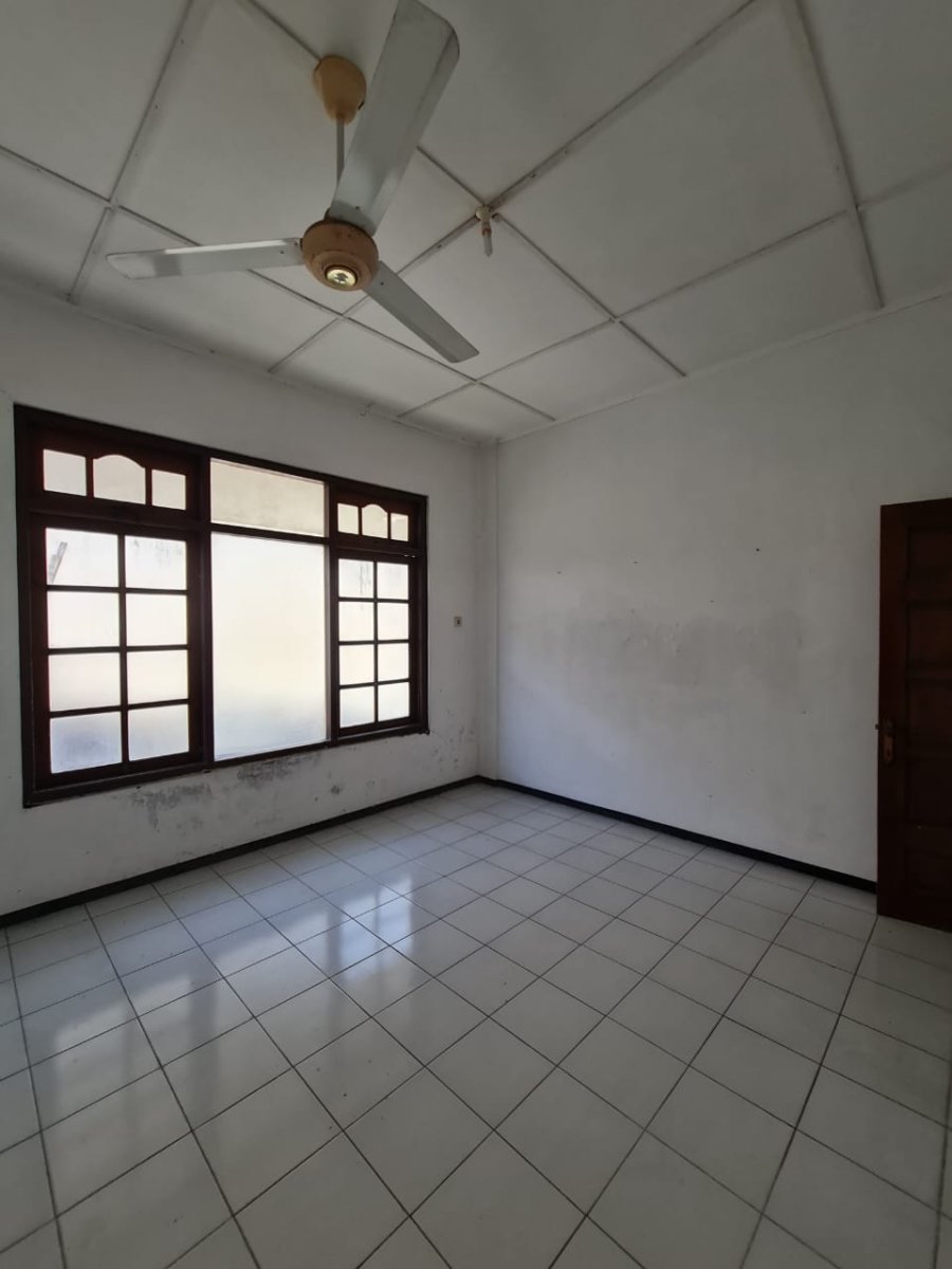 Rumah Strategis 2 Lantai Dekat Jl. Slamet Riyadi, Purwosari, Laweyan, Solo - Foto 8