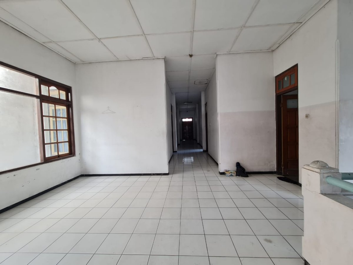 Rumah Strategis 2 Lantai Dekat Jl. Slamet Riyadi, Purwosari, Laweyan, Solo - Foto 13