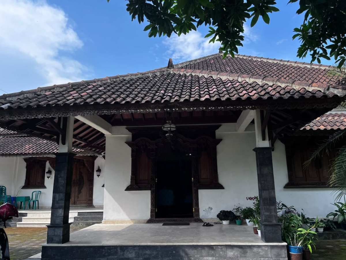 Rumah Nuansa Jawa Klasik dengan Joglo di Pusat Kota Solo – Punggawan, Banjarsari - Foto 10