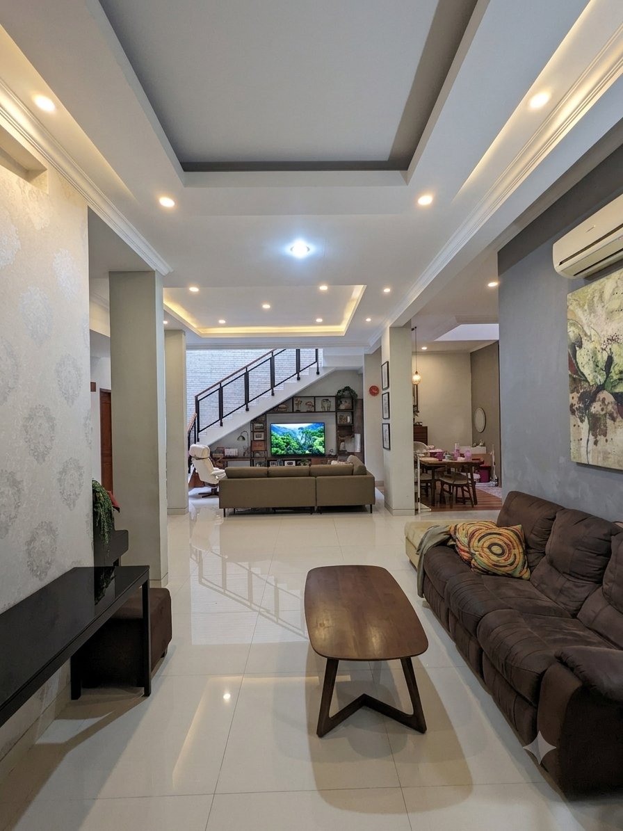 DIBAWAH HARGA PASARAN: Rumah Eksklusif LT 179m² / LB 400m² di Villas Tropic Jakarta Selatan - Foto 3